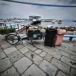 Διαμέρισμα Partenopea Mare *